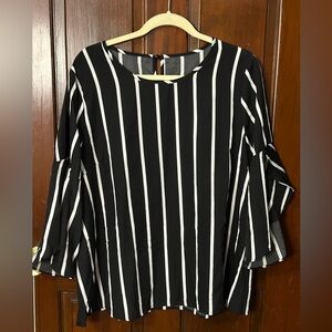 Women’s plus size 2X blouse new without tags